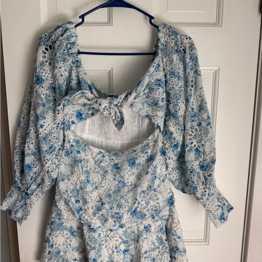 En Saison Blue and White Floral Dress